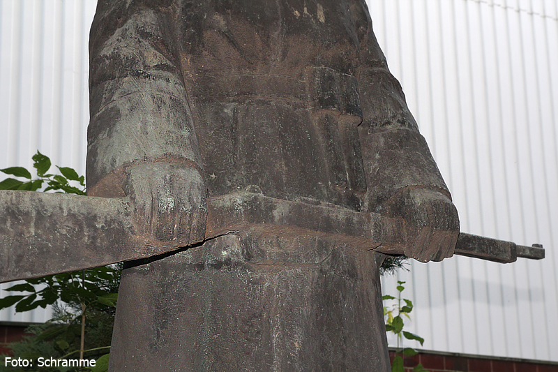 Stasi-Denkmal in Halle-Neustadt, Foto: Martin Schramme, 2014